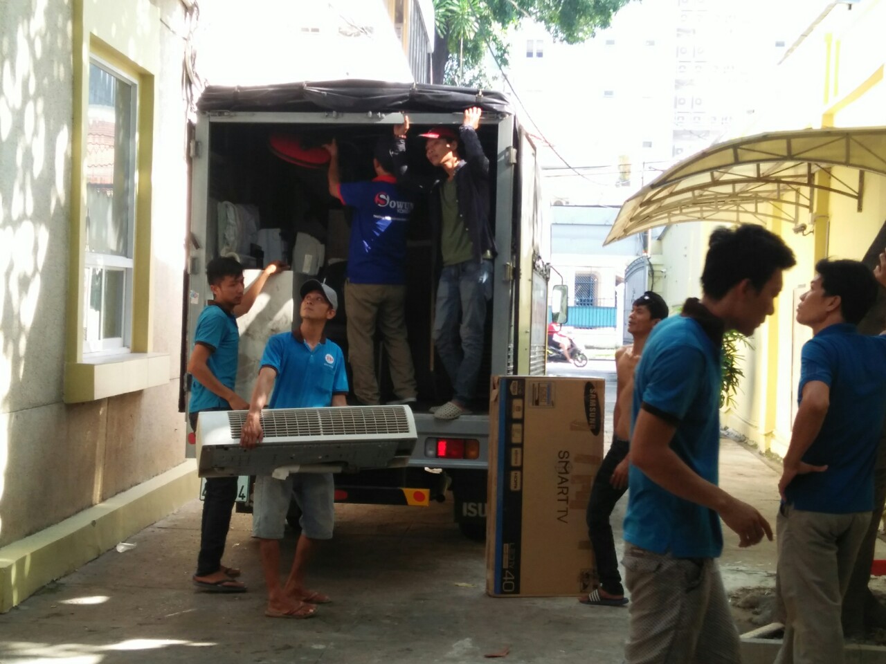 chuyển nh&agrave; quận 10