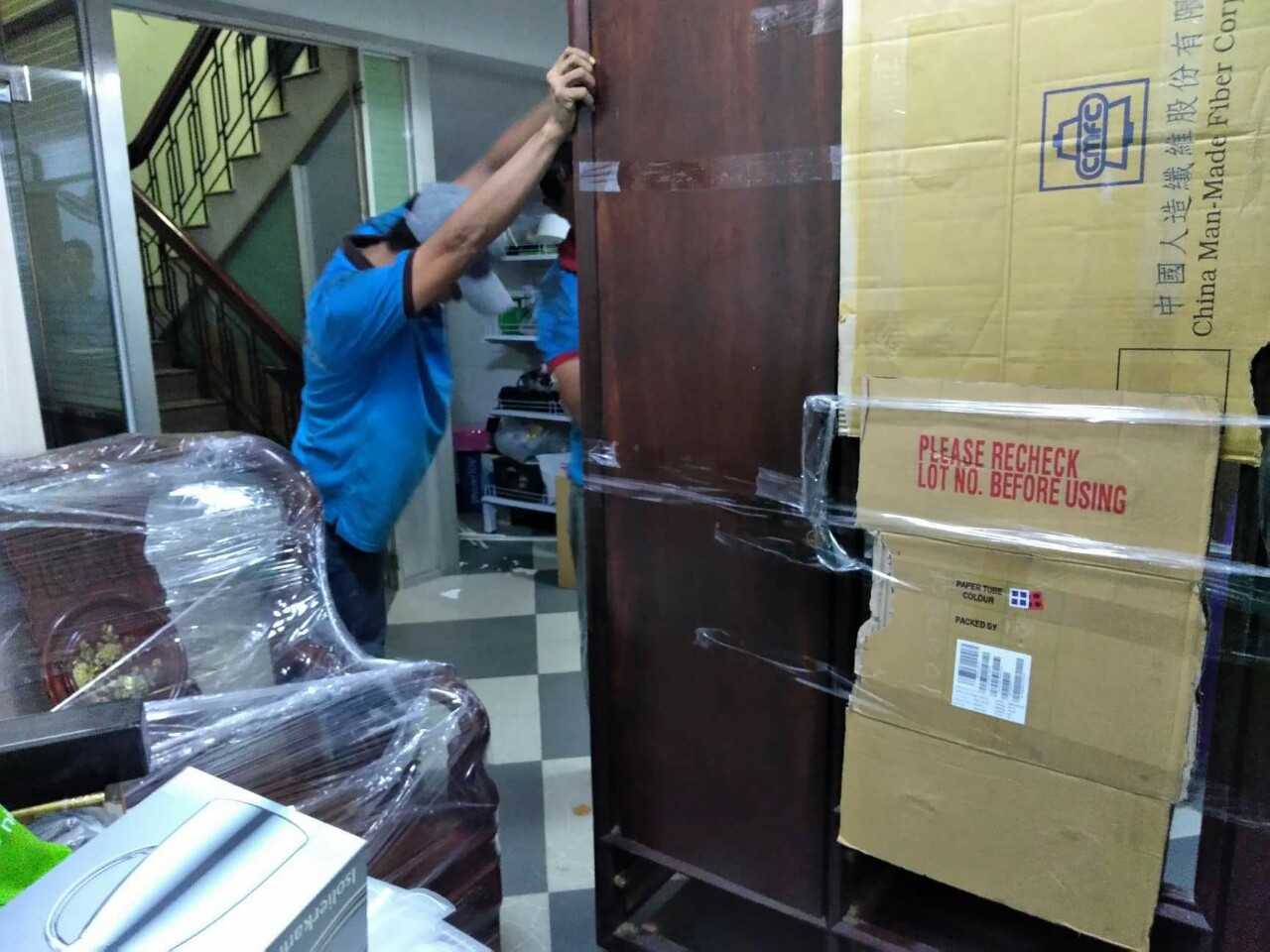 Đảm bảo c&aacute;c trang thiết bị phục vụ vận chuyển được đầu tư b&agrave;i bản nhất